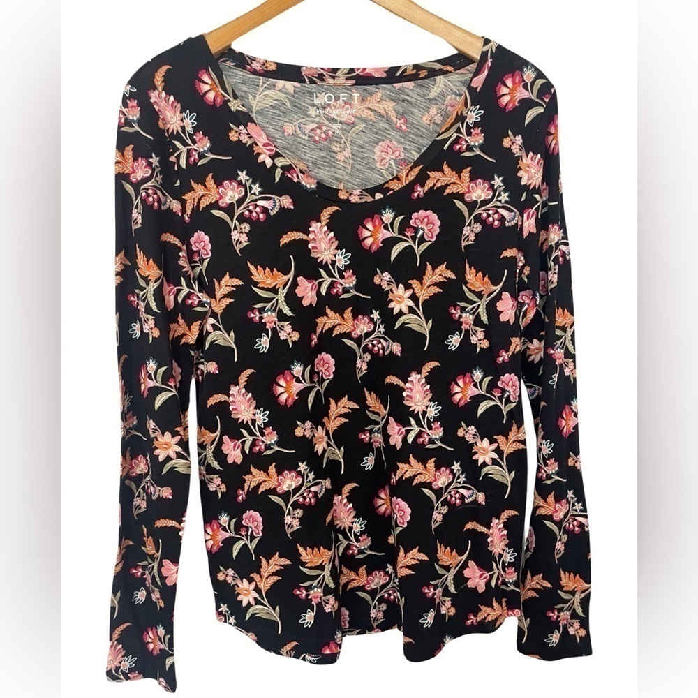 NWT Vintage LOFT Cotton shirt. Long sleeves and scoop necked. So cute! Women’s M